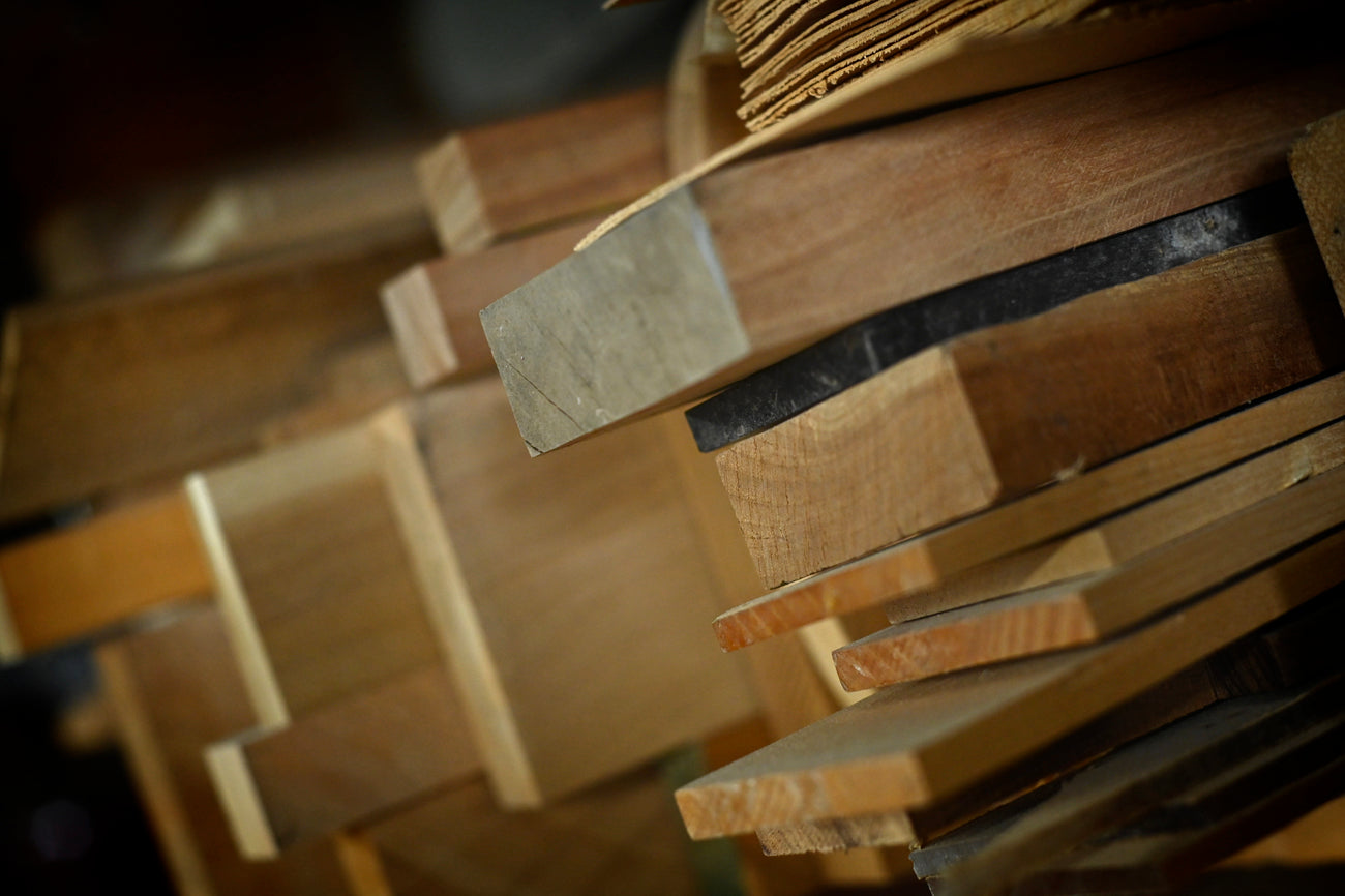 Le bois influence‑t‑il ton son? Oui… mais pas comme tu l’imagines