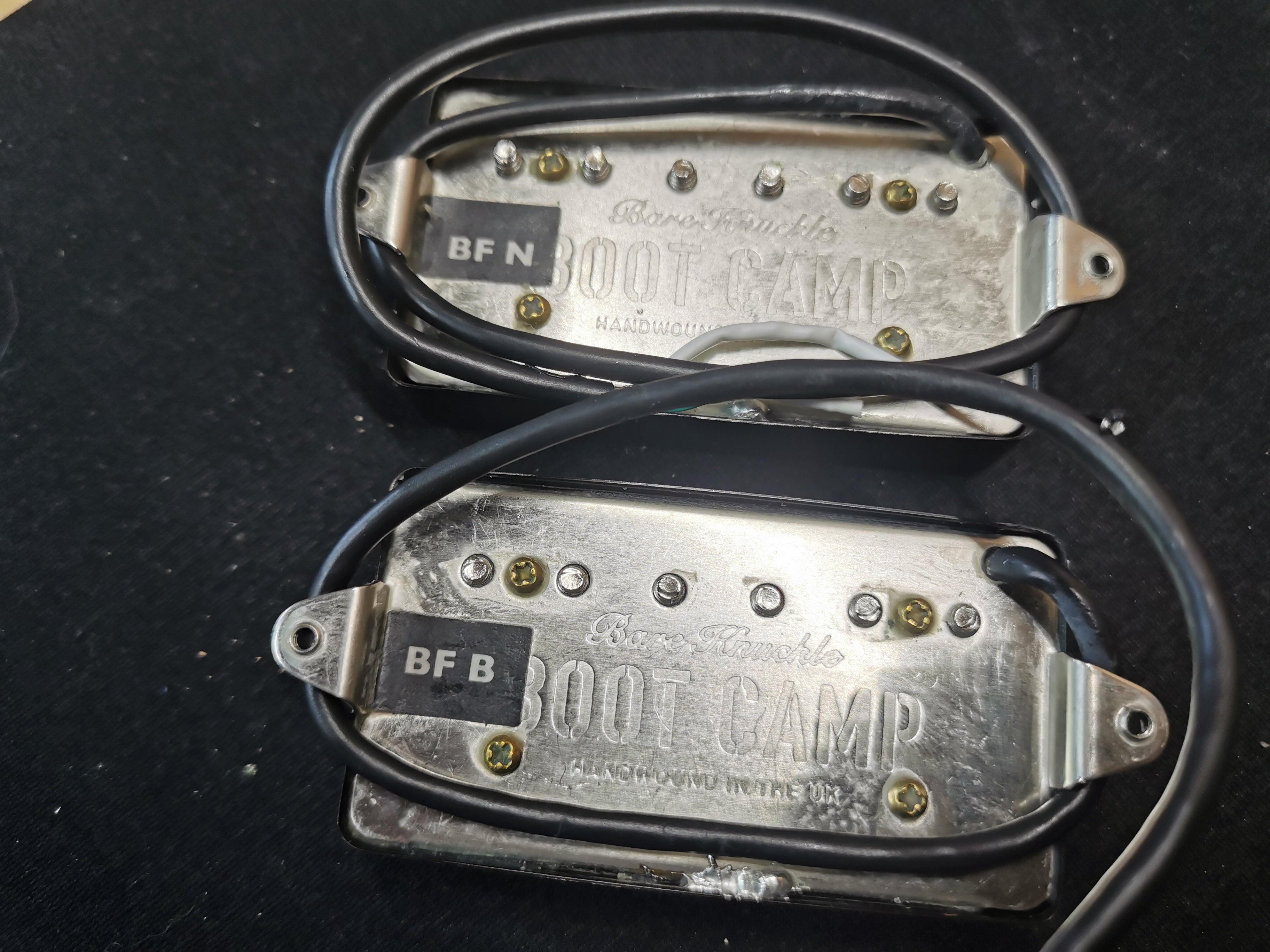 Bare Knuckle - Set de micros Brut Force Guitares Perro